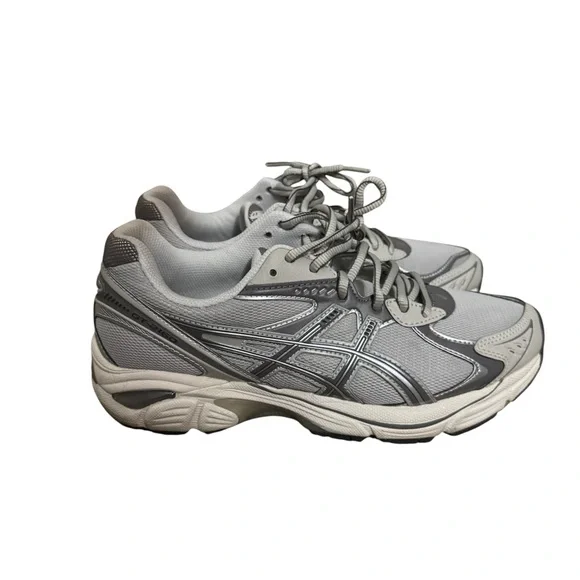 ASICS - Picture 4 of 5